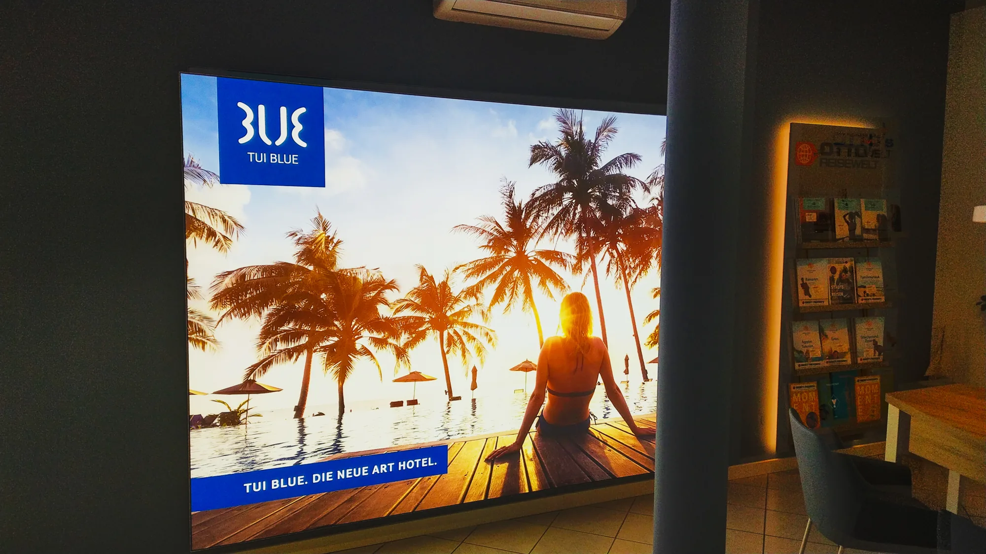 LED Textilspannrahmen mit nur 80mm Tiefe